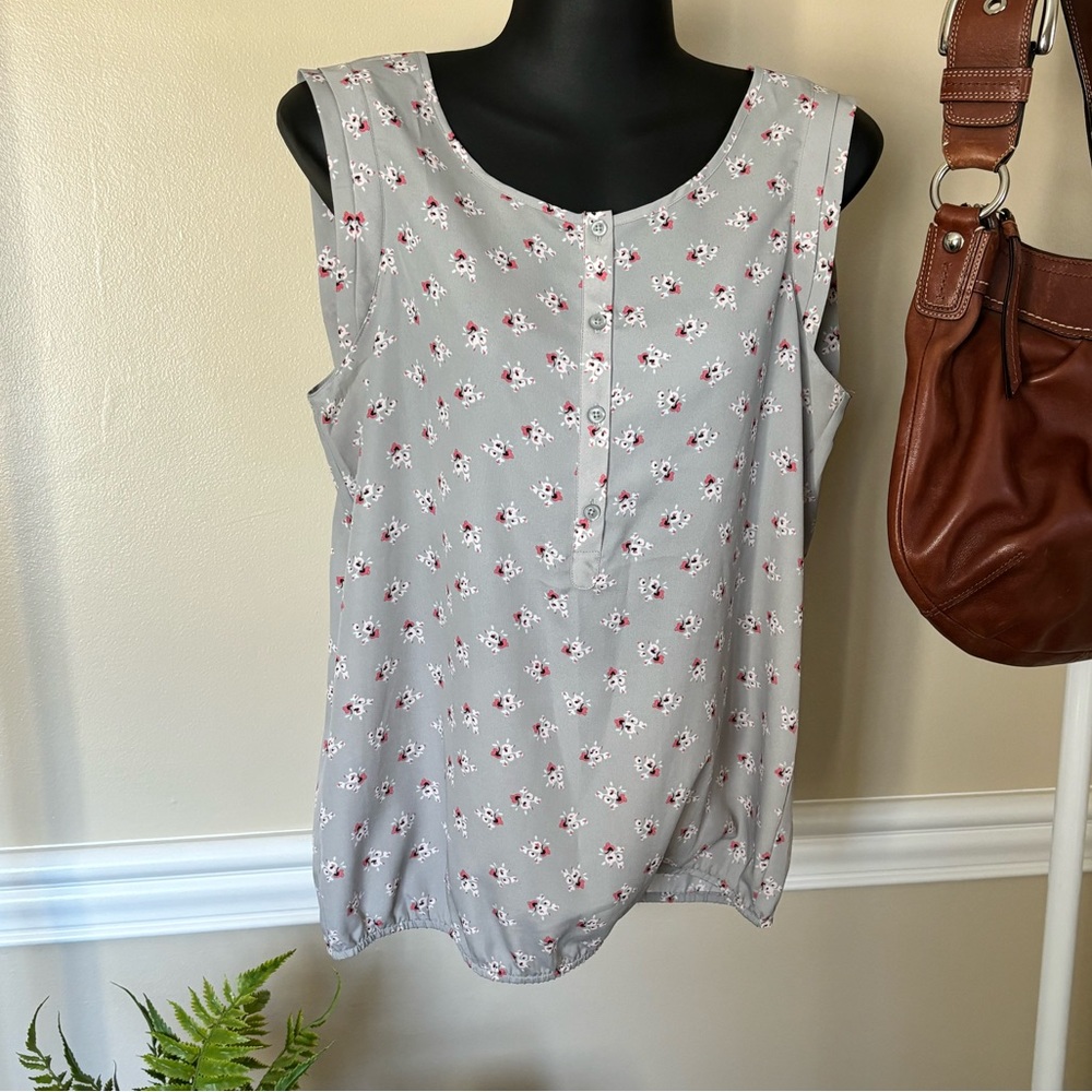 Loft sleeveless blouse